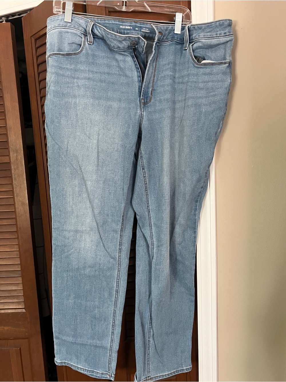 Old Navy Light Wash Women's Straight-Leg Jeans size 20